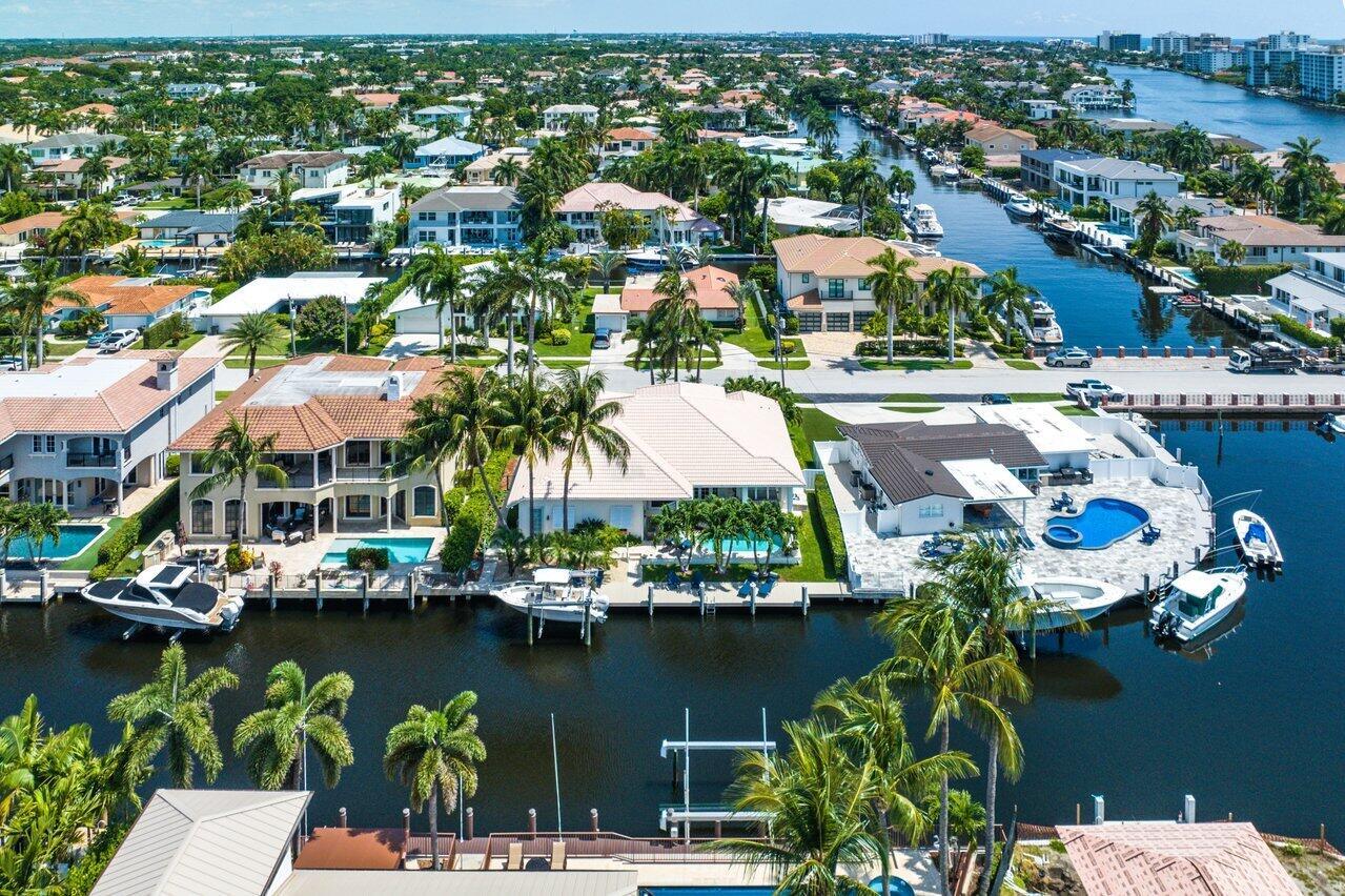 BOCA HARBOUR 4TH SEC - Residential