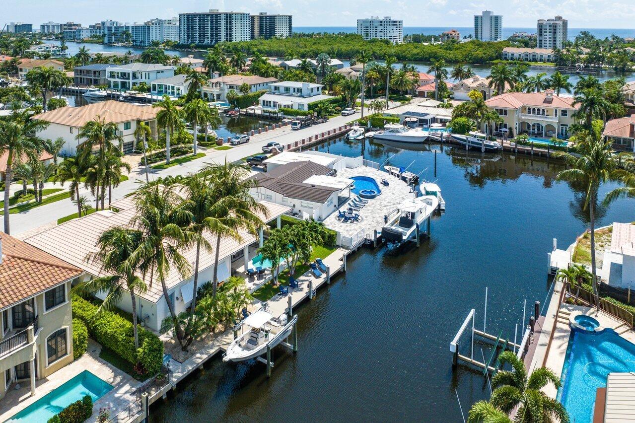 BOCA HARBOUR 4TH SEC - Residential