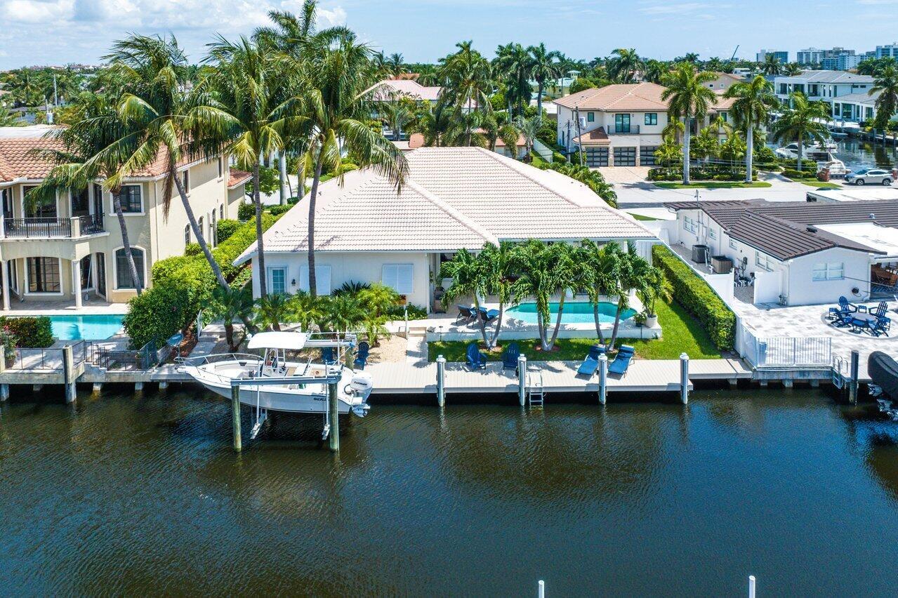 BOCA HARBOUR 4TH SEC - Residential