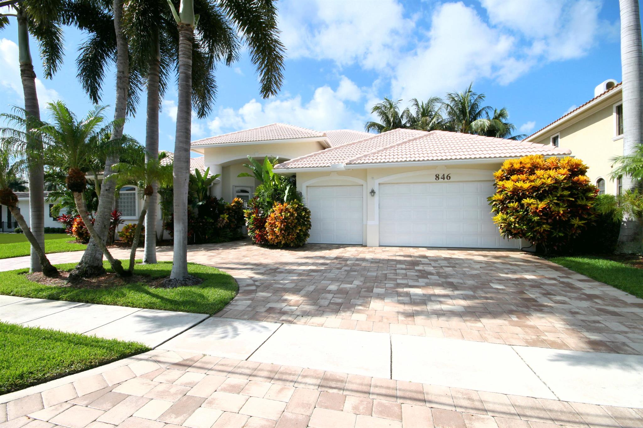 BOCA HARBOUR 4TH SEC - Residential