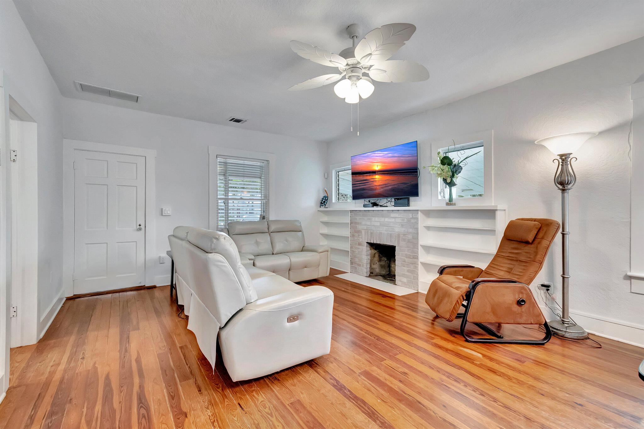 LINNS - Residential Lease