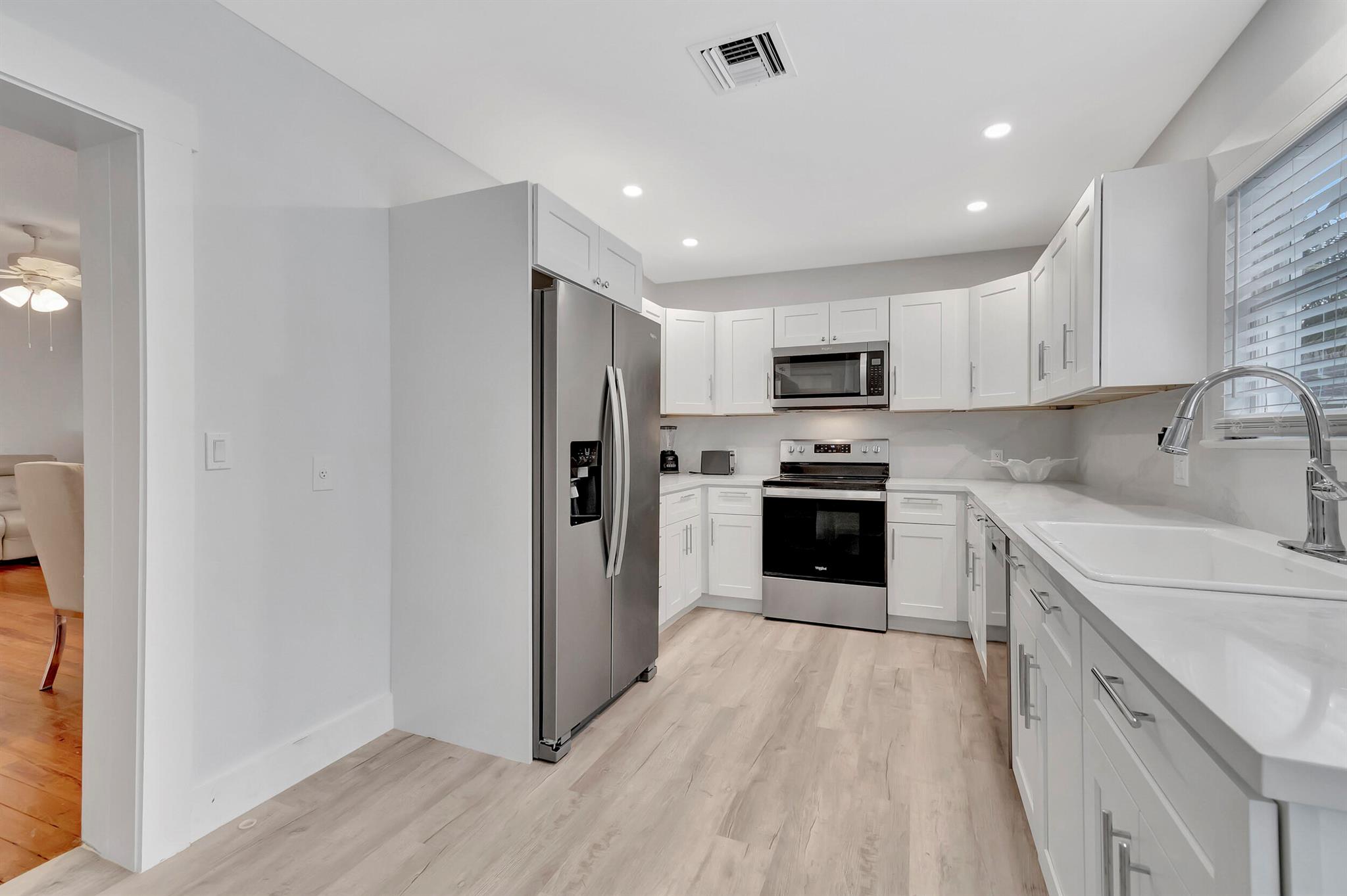 LINNS - Residential Lease