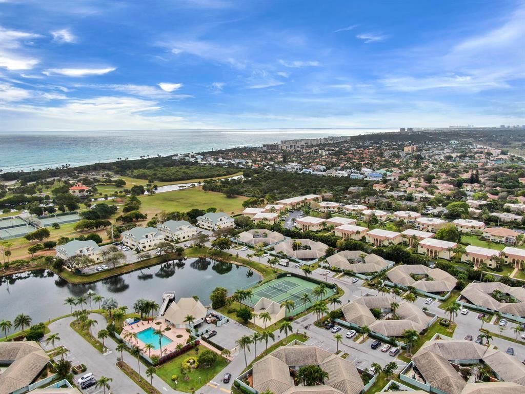 Photo of 1127 E Seminole Avenue #32c, Jupiter, FL 33477 (MLS # R10685424)