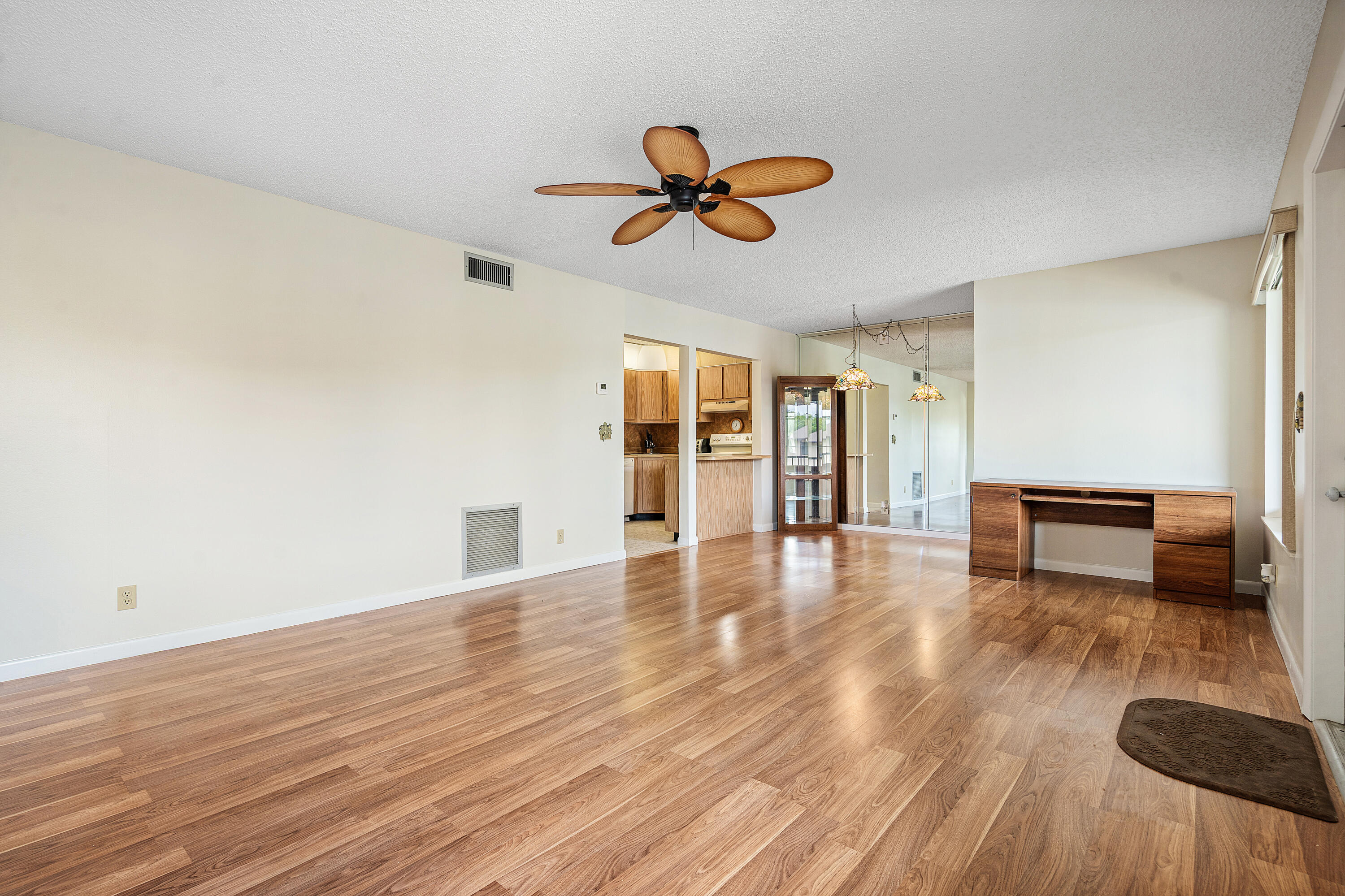 PINE RIDGE SOUTH IV CONDO - Residential