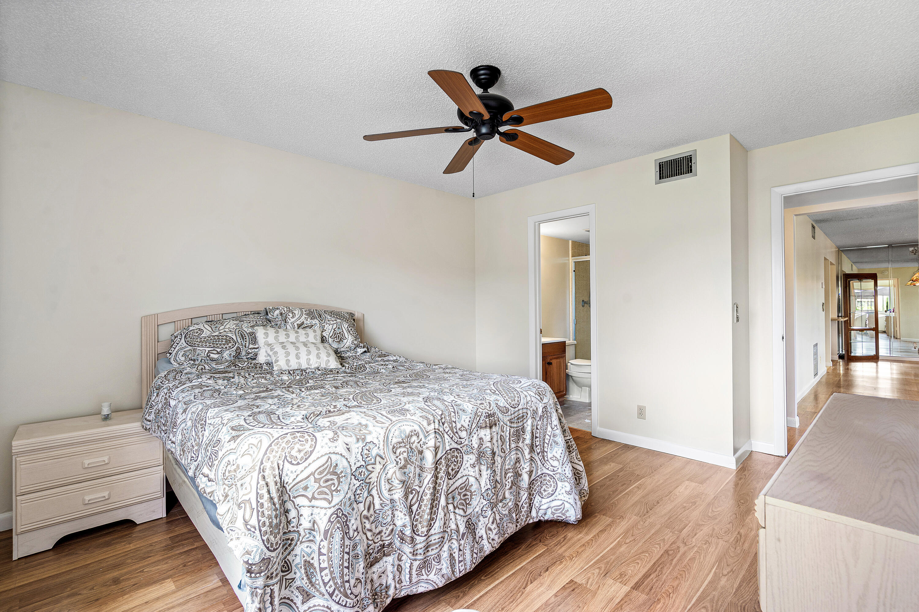 PINE RIDGE SOUTH IV CONDO - Residential