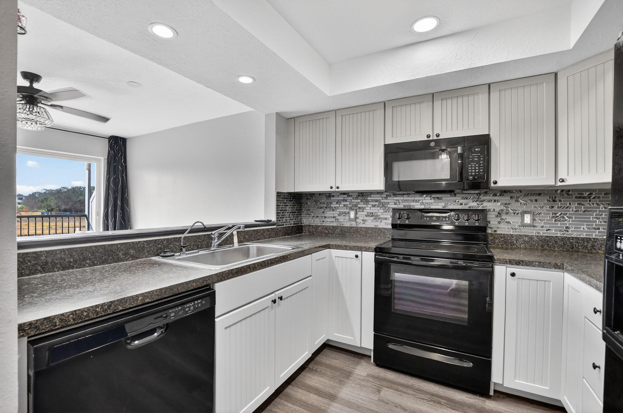 VILLAGE GREEN OF BOCA RATON CONDO - Residential