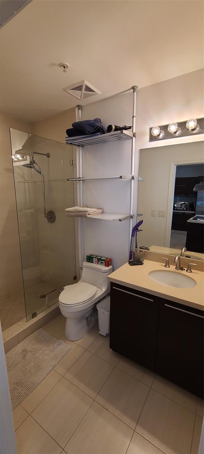 ELOQUENCE ON THE BAY - Residential Lease