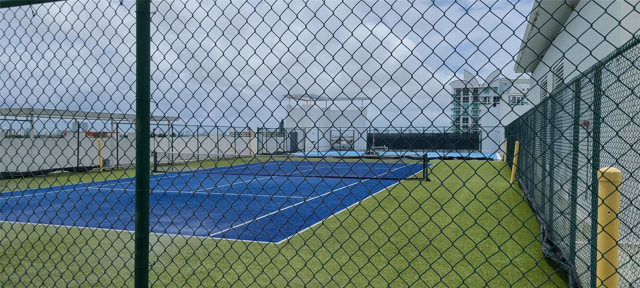 ELOQUENCE ON THE BAY - Residential Lease