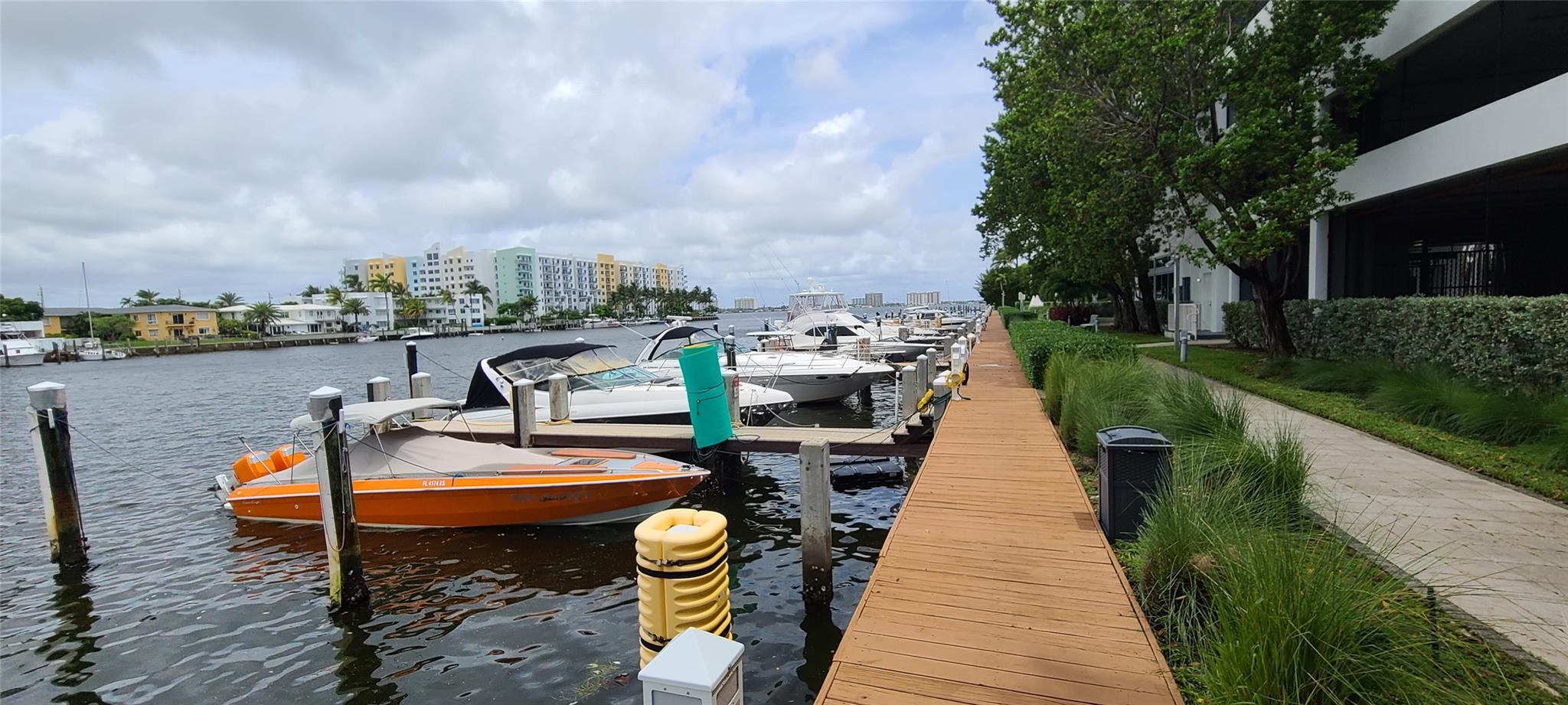 ELOQUENCE ON THE BAY - Residential Lease