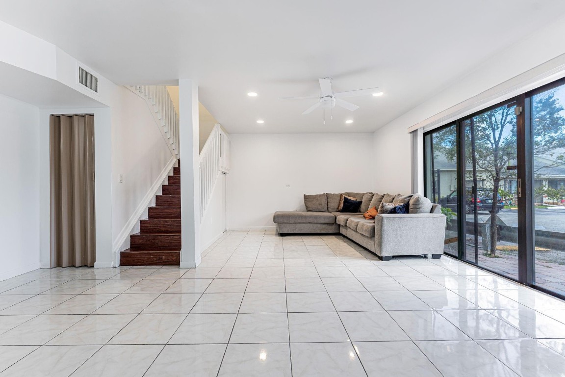 Sun Place Villas - Residential