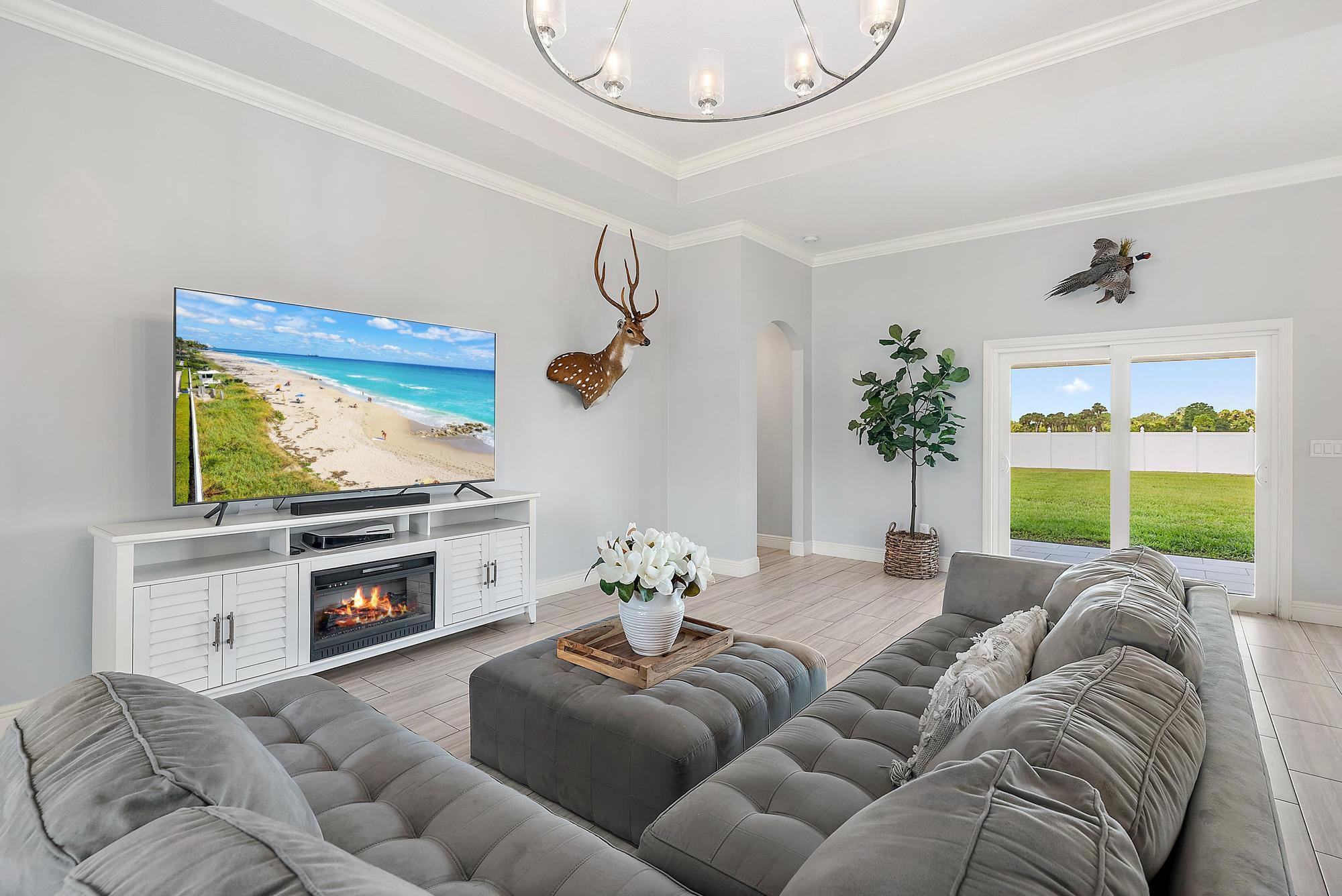 BRIDLEWOOD RANCHES - Residential