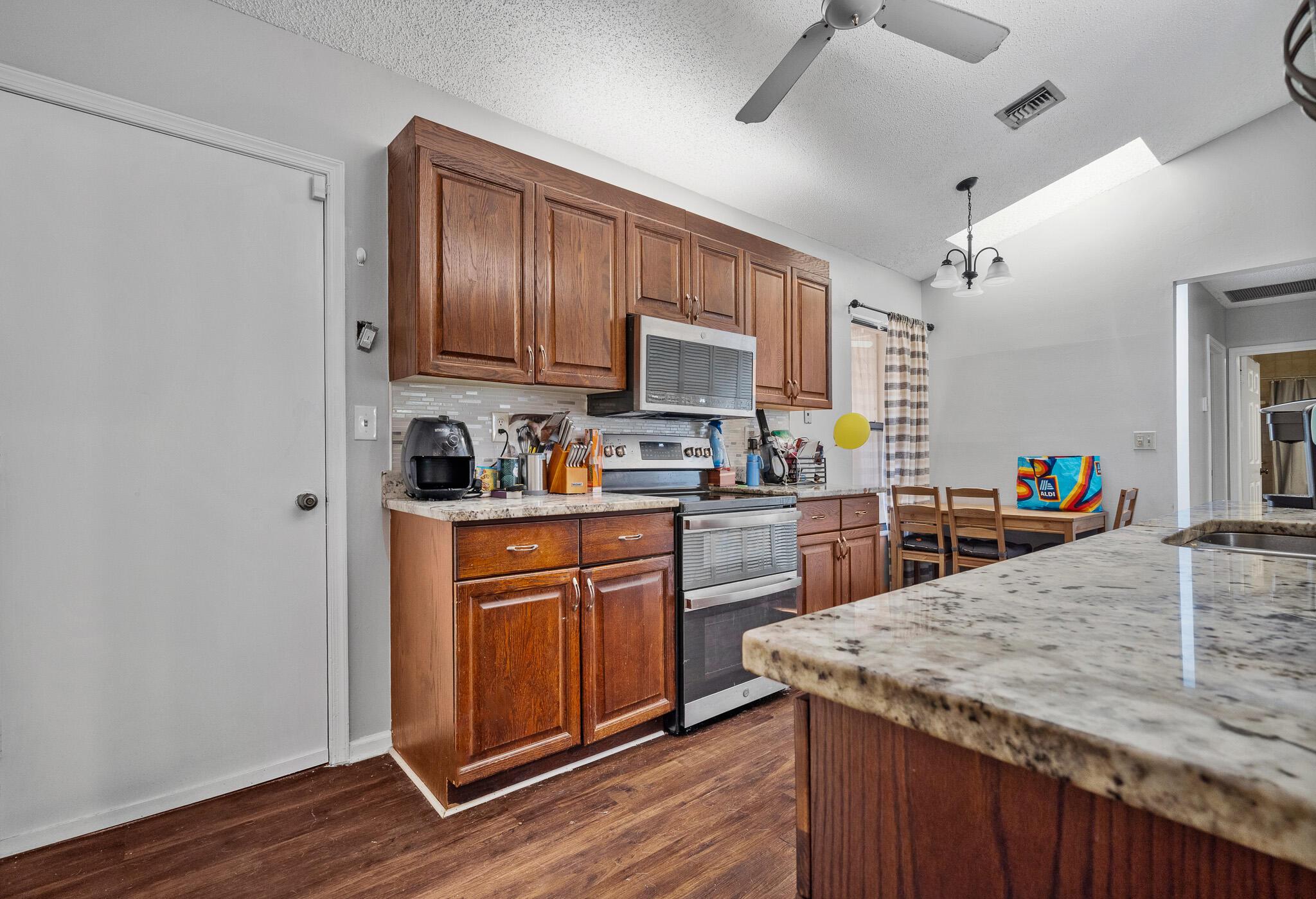 PARK PLACE OF WELLINGTON - Residential