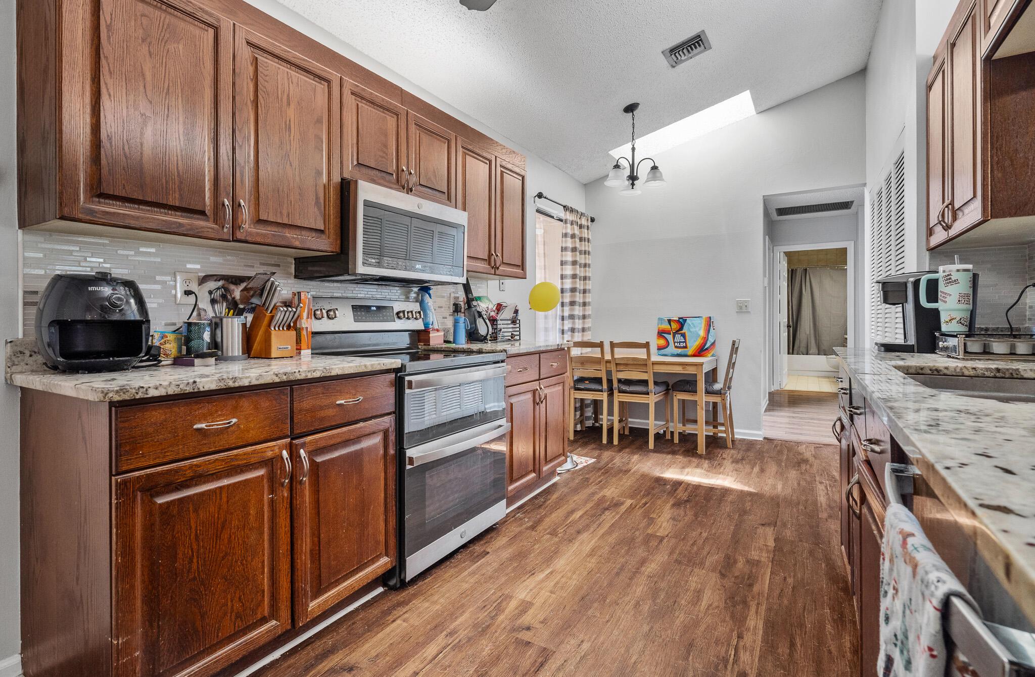 PARK PLACE OF WELLINGTON - Residential