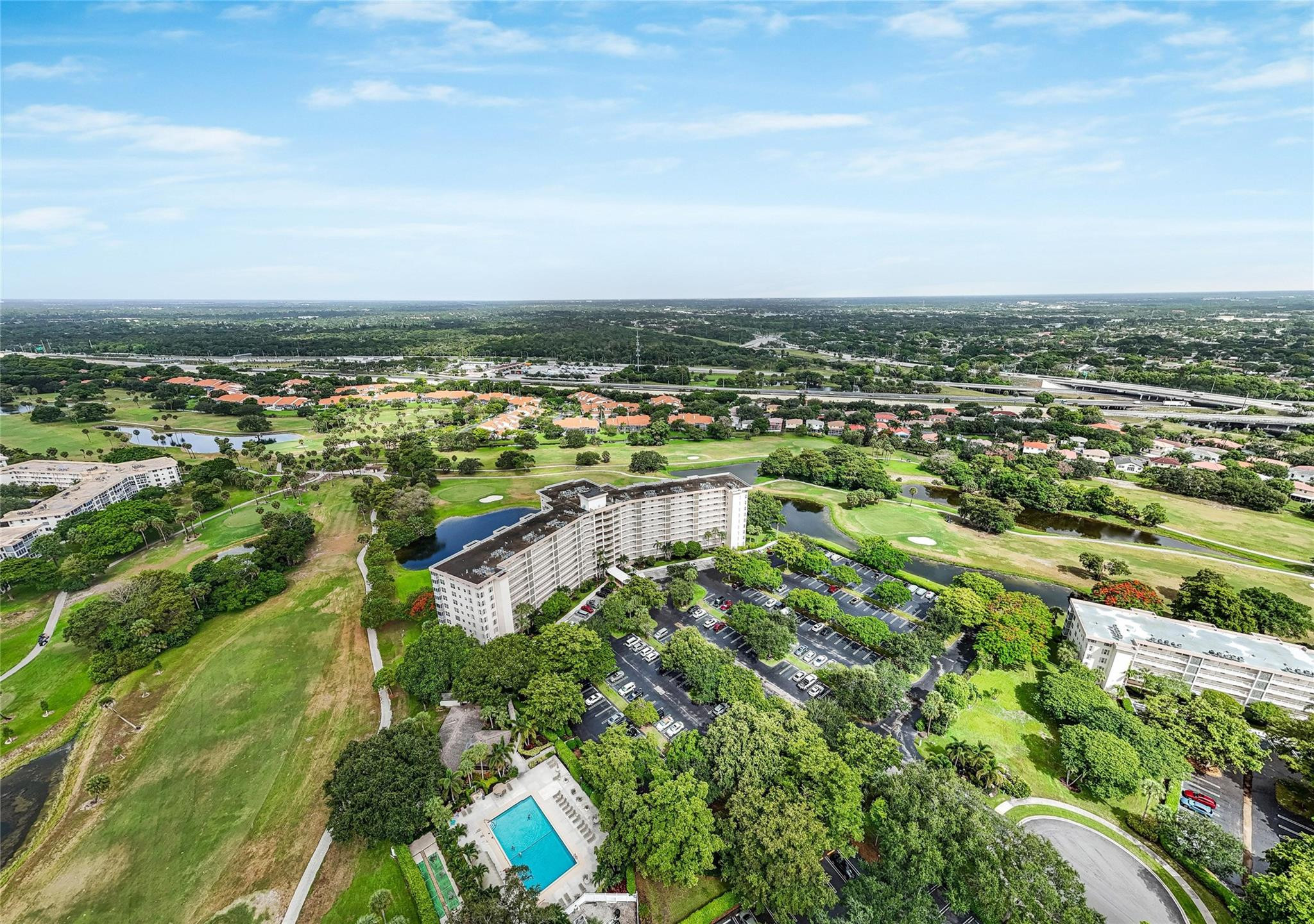 NO 114 PALM-AIRE COUNTRY CLUB - Residential