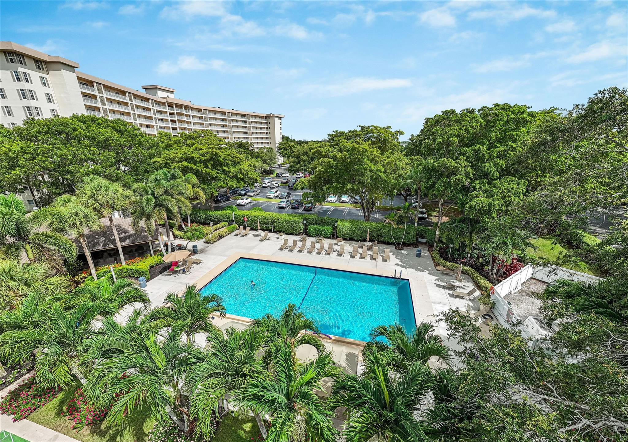 NO 114 PALM-AIRE COUNTRY CLUB - Residential