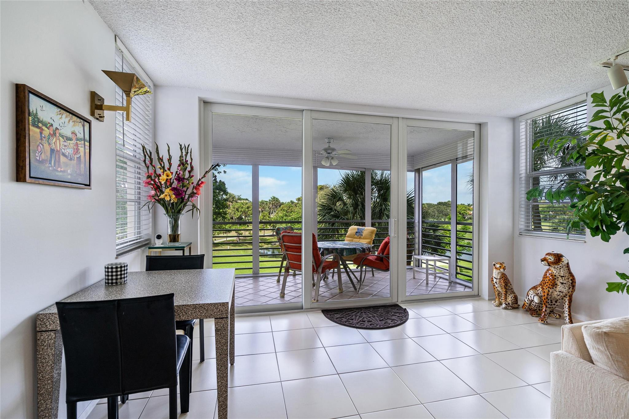 NO 114 PALM-AIRE COUNTRY CLUB - Residential