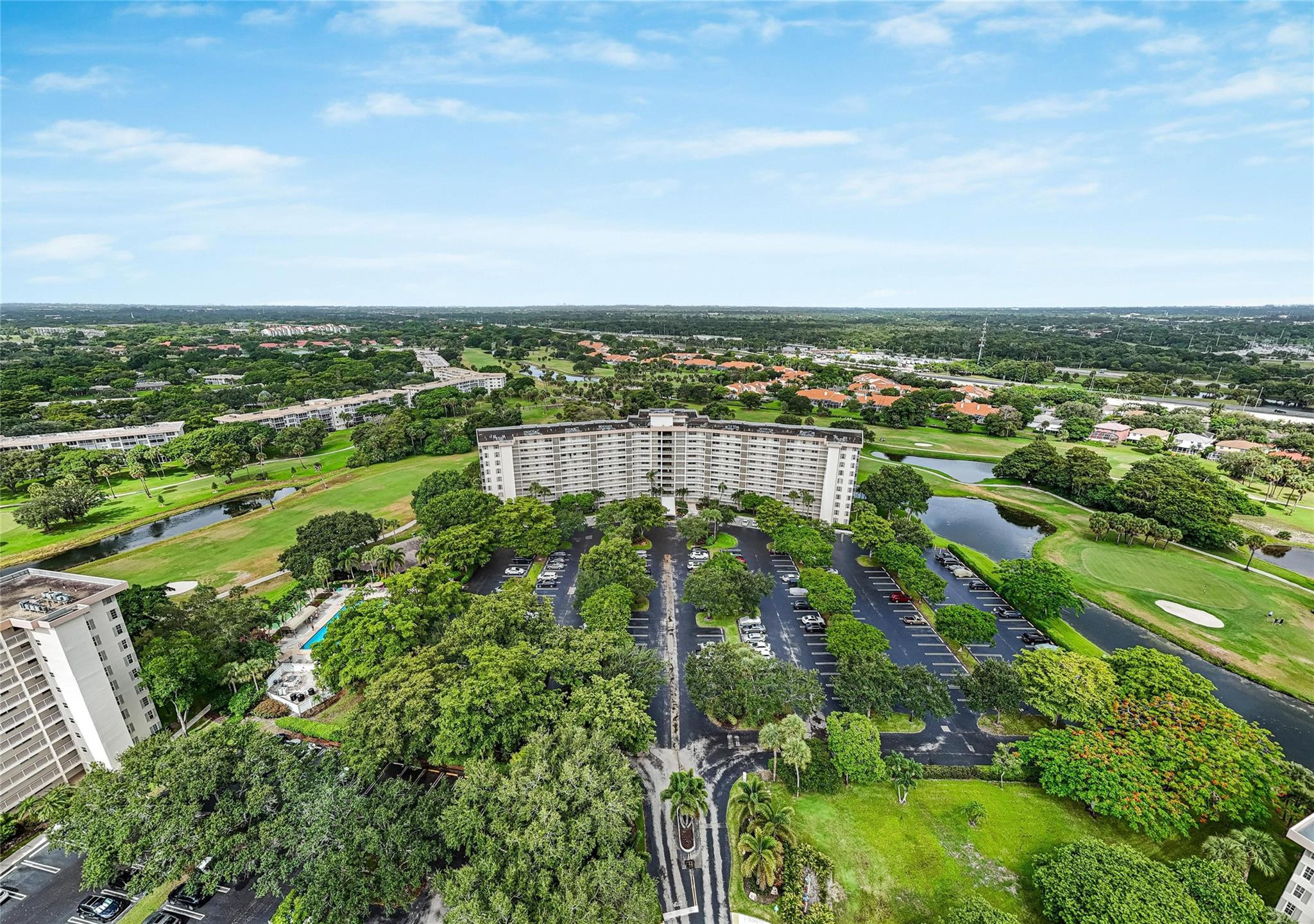 NO 114 PALM-AIRE COUNTRY CLUB - Residential