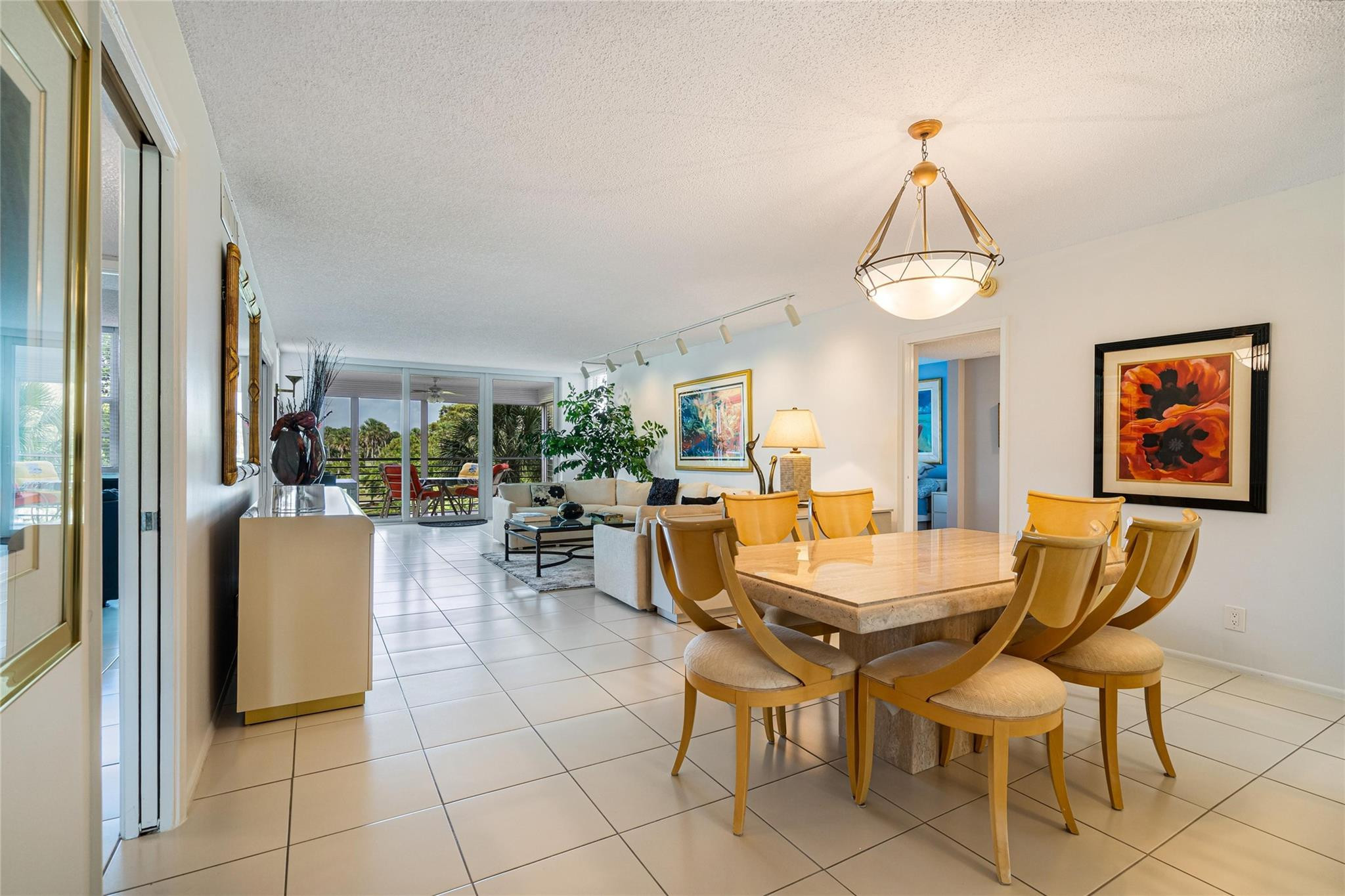 NO 114 PALM-AIRE COUNTRY CLUB - Residential