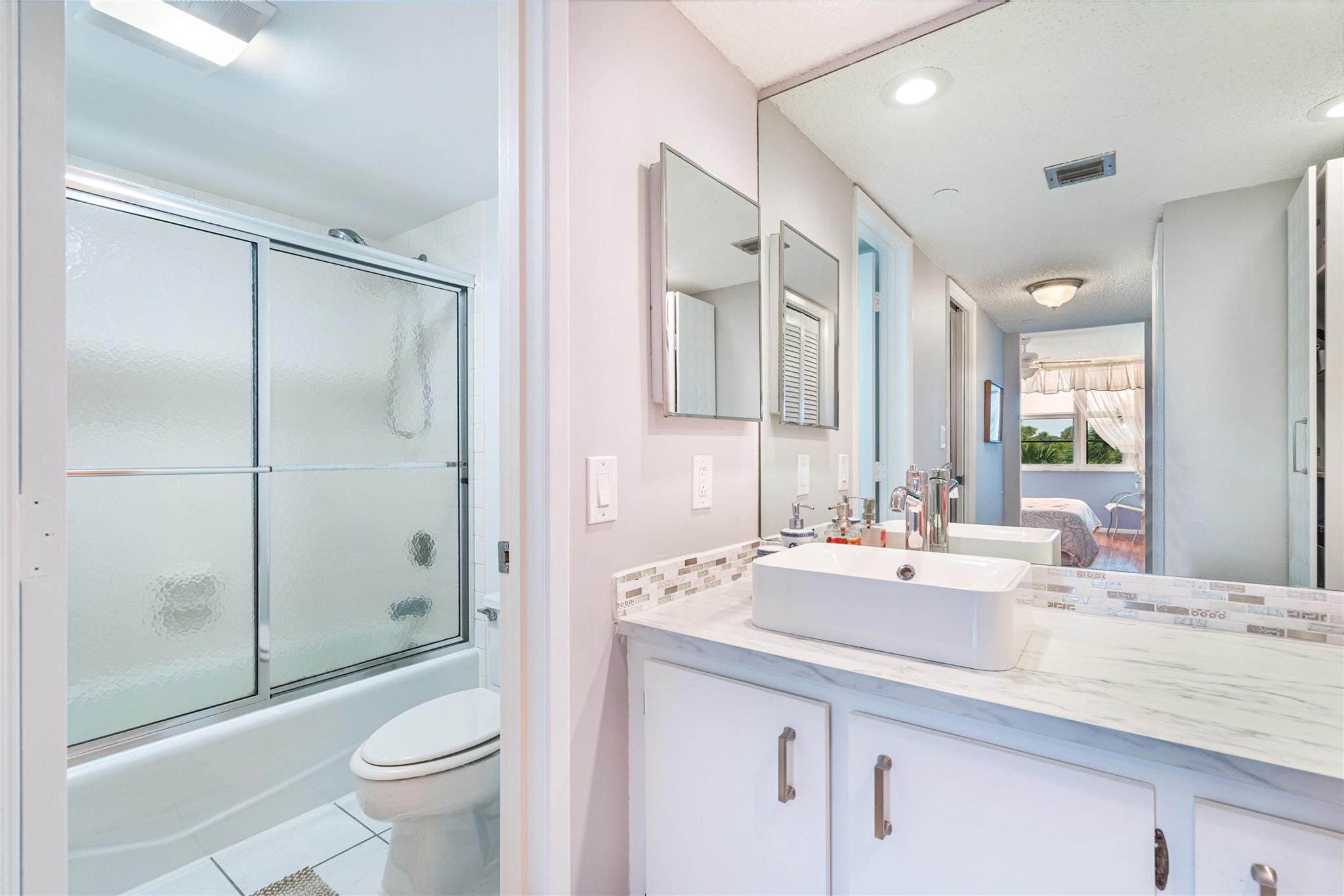 NO 114 PALM-AIRE COUNTRY CLUB - Residential