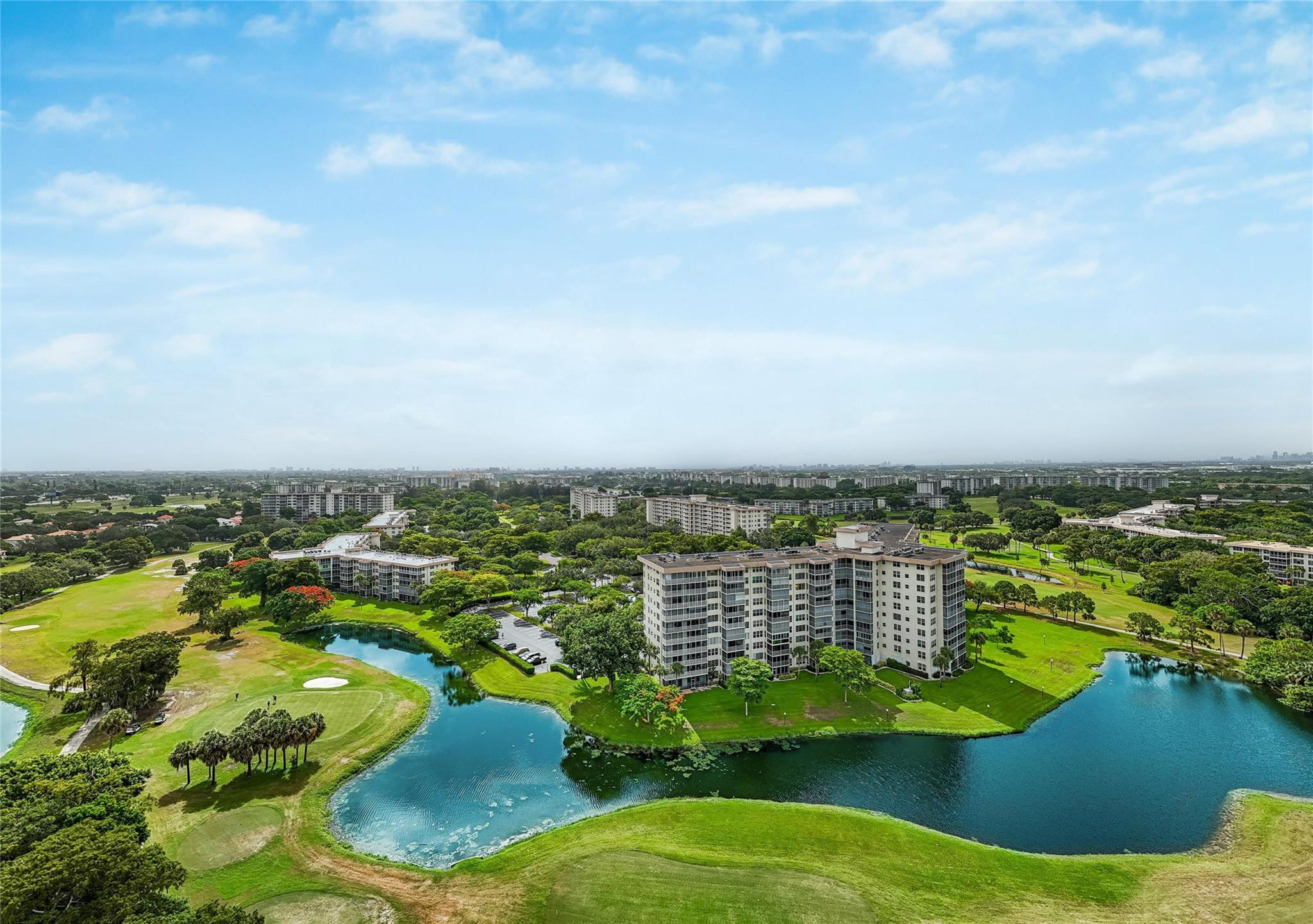 NO 114 PALM-AIRE COUNTRY CLUB - Residential