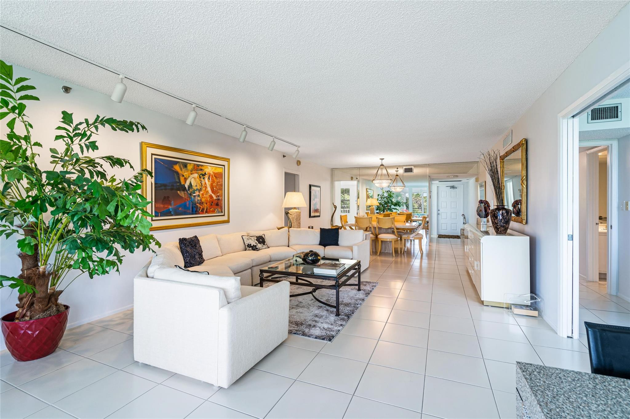 NO 114 PALM-AIRE COUNTRY CLUB - Residential