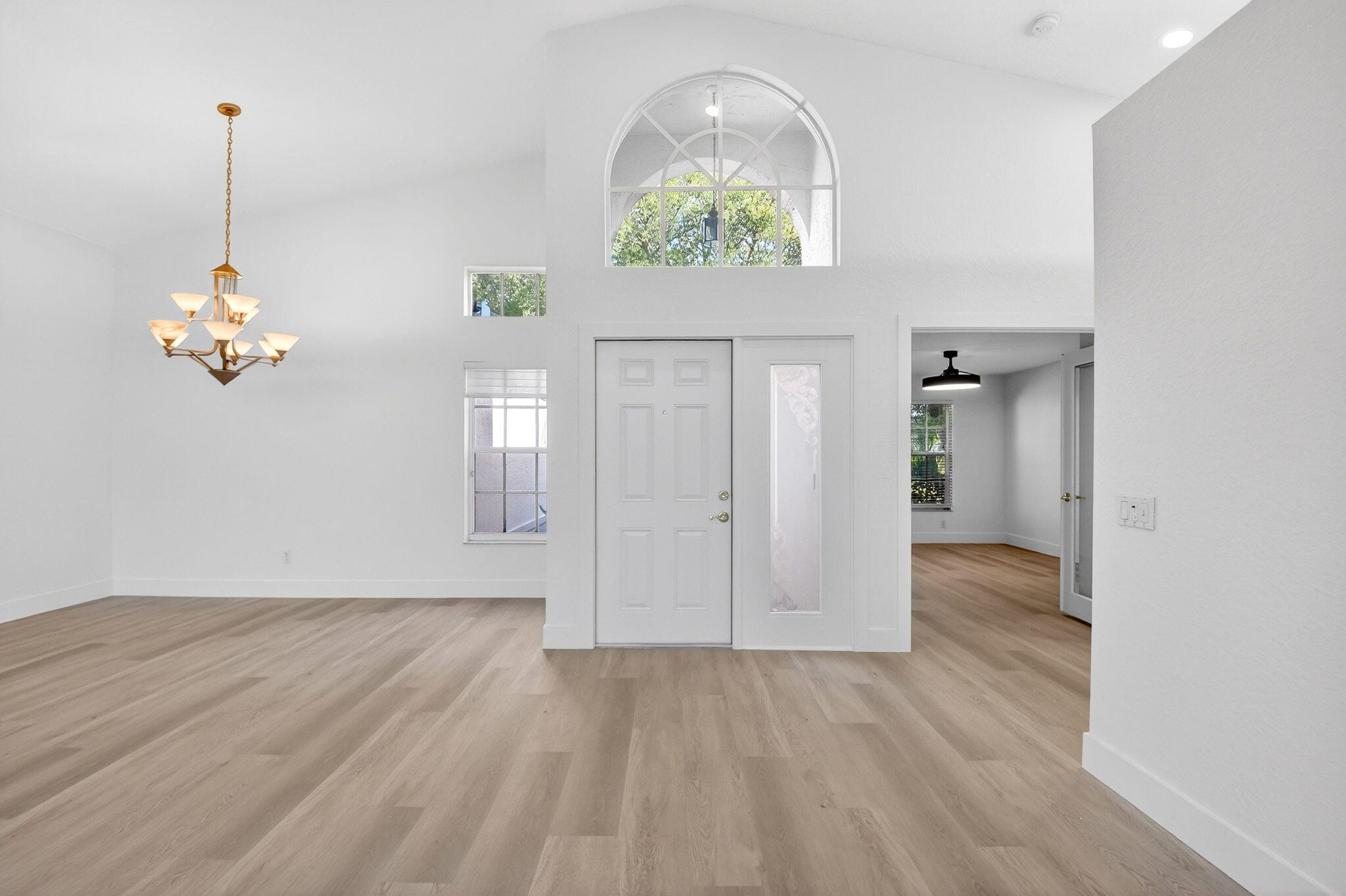 VALENCIA ISLES 3 - Residential