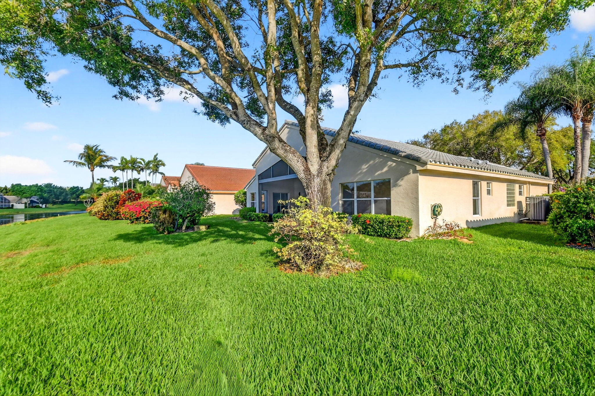 VALENCIA ISLES 3 - Residential