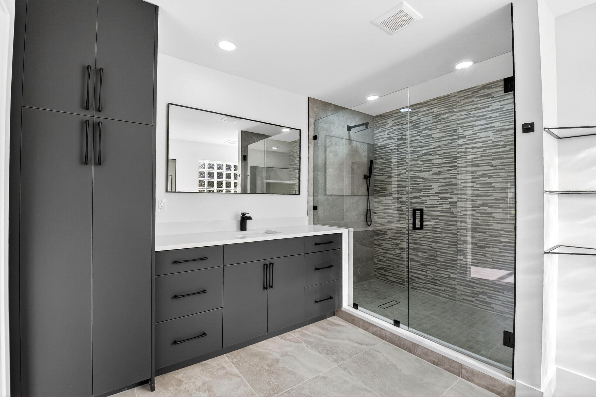 VALENCIA ISLES 3 - Residential