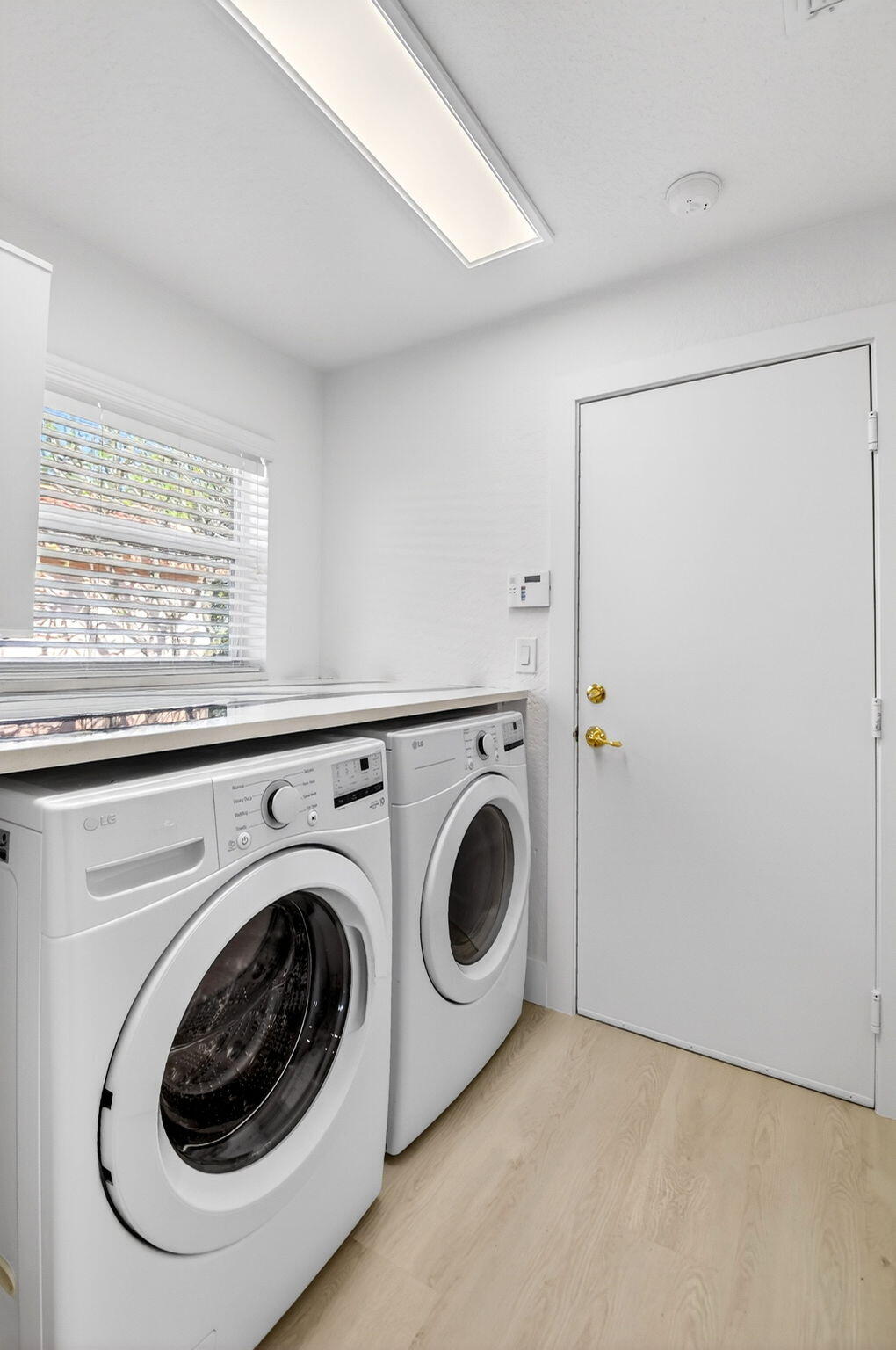 VALENCIA ISLES 3 - Residential