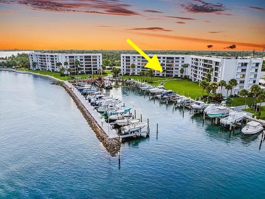 Check out the wide intracoastal views from this pristine 2 BD/2 BA condo on the Jupter Inlet. Fully furnished and available for seasonal or annual lease. Located within the prestigious gated community of Jupiter Cove - bring your paddle board or kayak or people watch from your private beach on the intracoastal. Pool with clubhouse, gym, pickleball, tennis and private Pelican Park for entertaining guests. Lots of parking. Newly renovated kitchen with quartz countertops and backsplash. Laundry in unit. Comfortably sleeps 6 - one king bed in primary and two queens in second BR. Available October 2025 - November 2026. 90 day minimum rental. No pets.