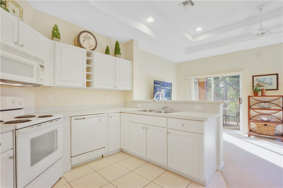 Castle Pines Condominium - Residential