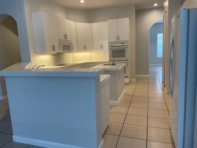 Windsor Palms 160-17 B - Residential Lease