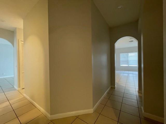 Windsor Palms 160-17 B - Residential Lease