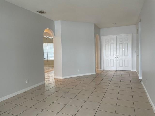 Windsor Palms 160-17 B - Residential Lease