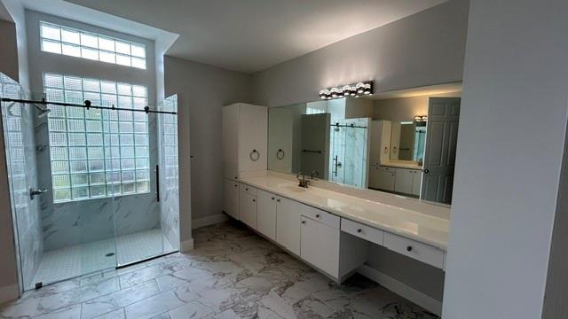 Windsor Palms 160-17 B - Residential Lease