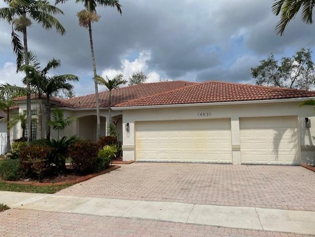 Windsor Palms 160-17 B - Residential Lease