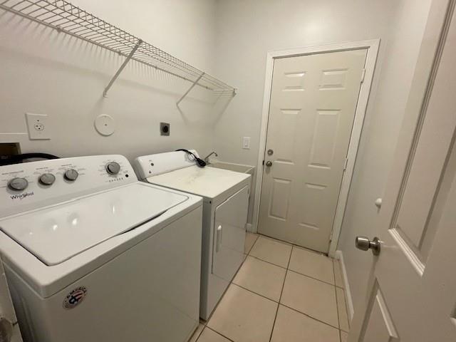 Windsor Palms 160-17 B - Residential Lease