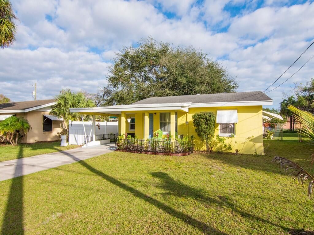 Photo of 2408 Saint Lucie Boulevard, Fort Pierce, FL 34946 (MLS # R10865136)