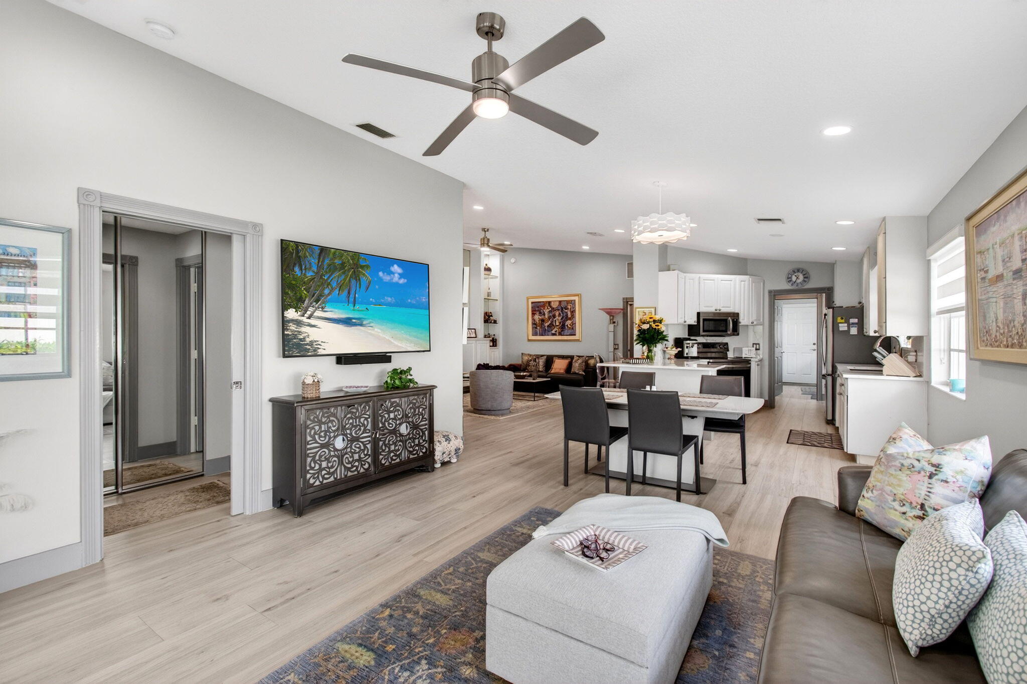 VILLAGEWALK OF WELLINGTON 4 - Residential