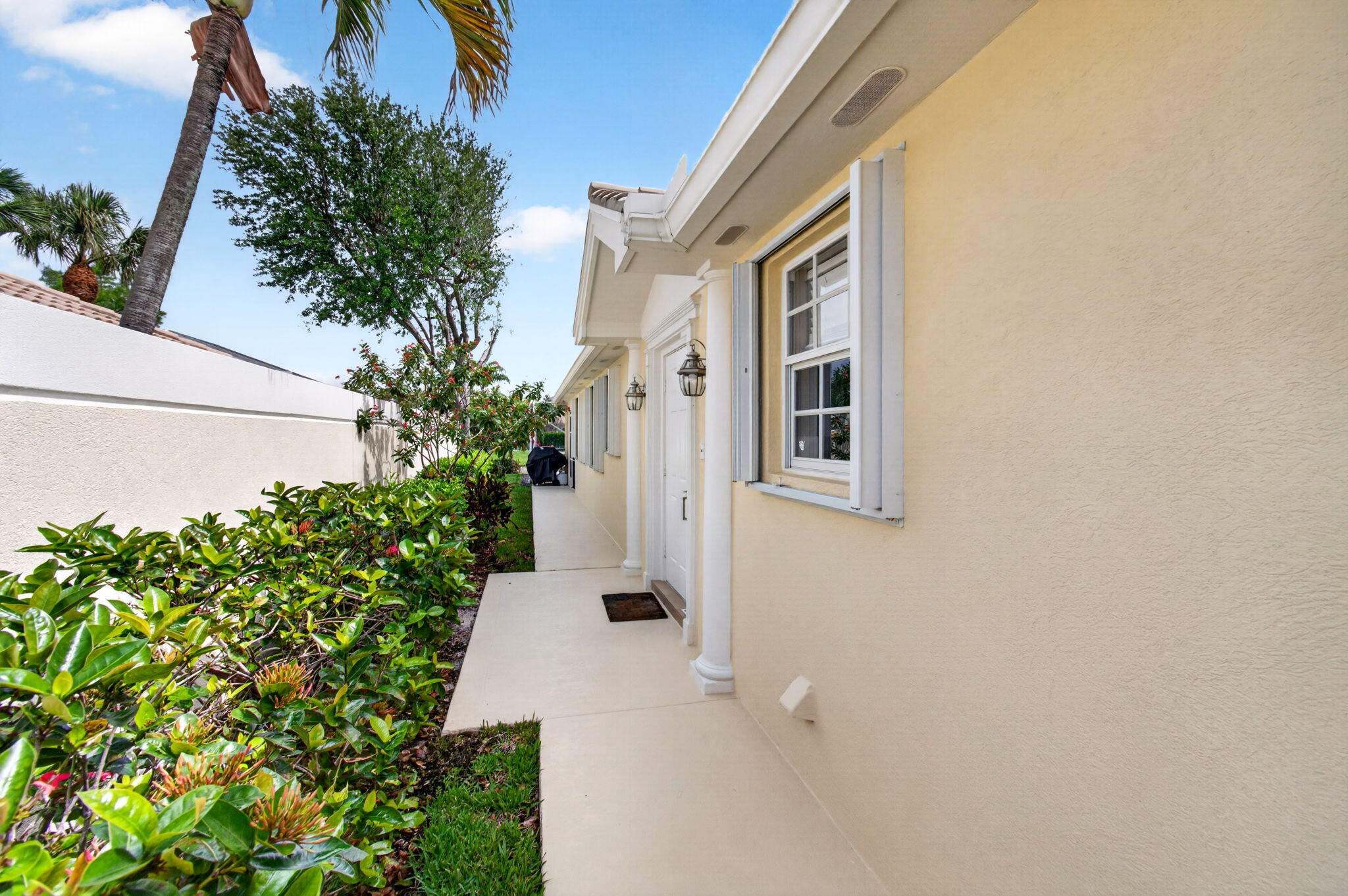 VILLAGEWALK OF WELLINGTON 4 - Residential