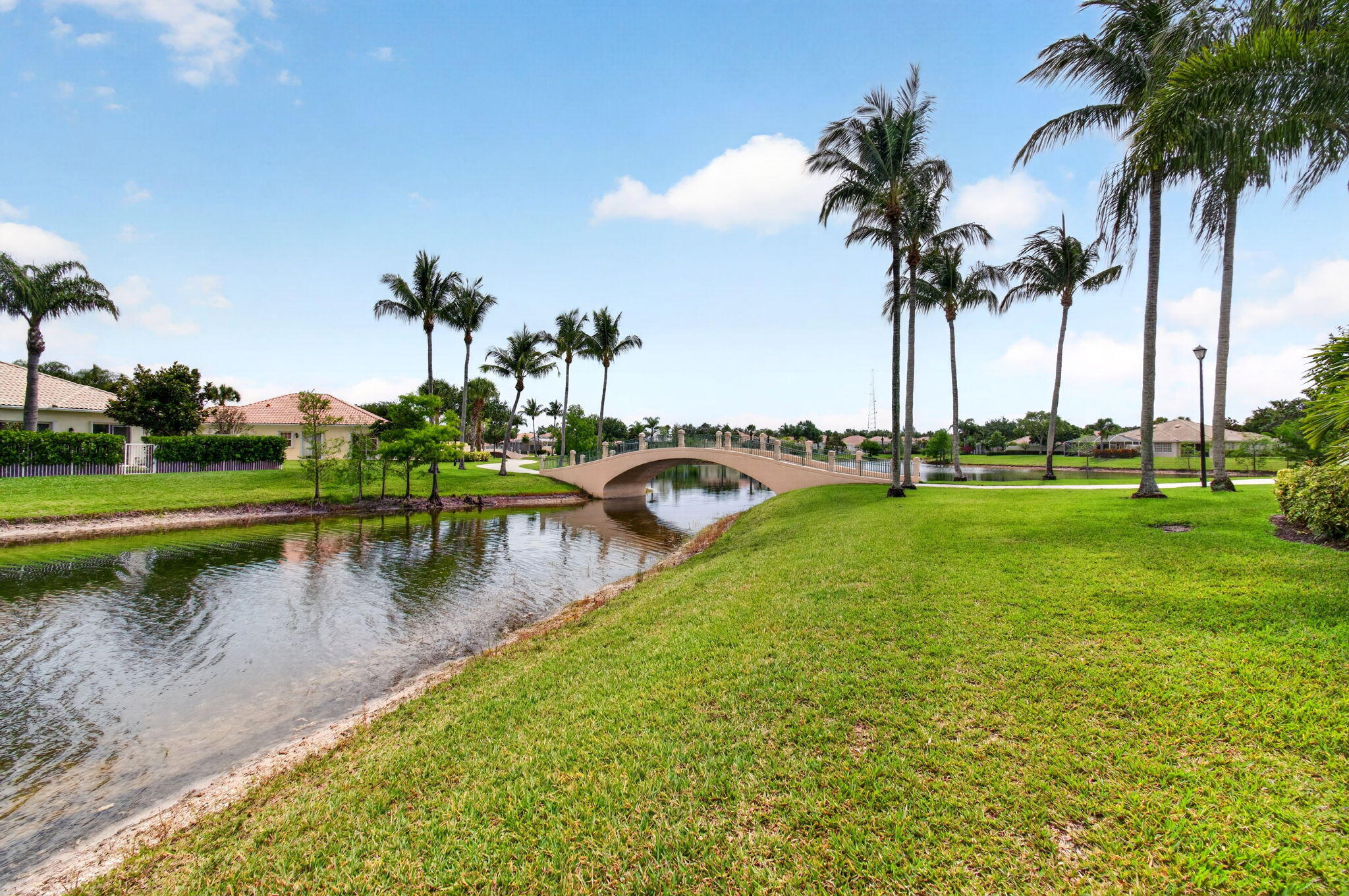 VILLAGEWALK OF WELLINGTON 4 - Residential