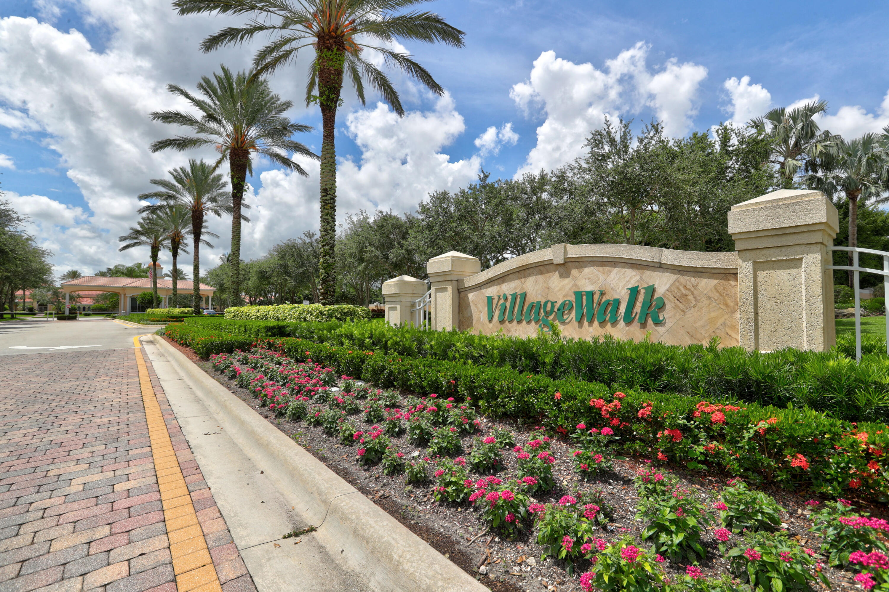 VILLAGEWALK OF WELLINGTON 4 - Residential