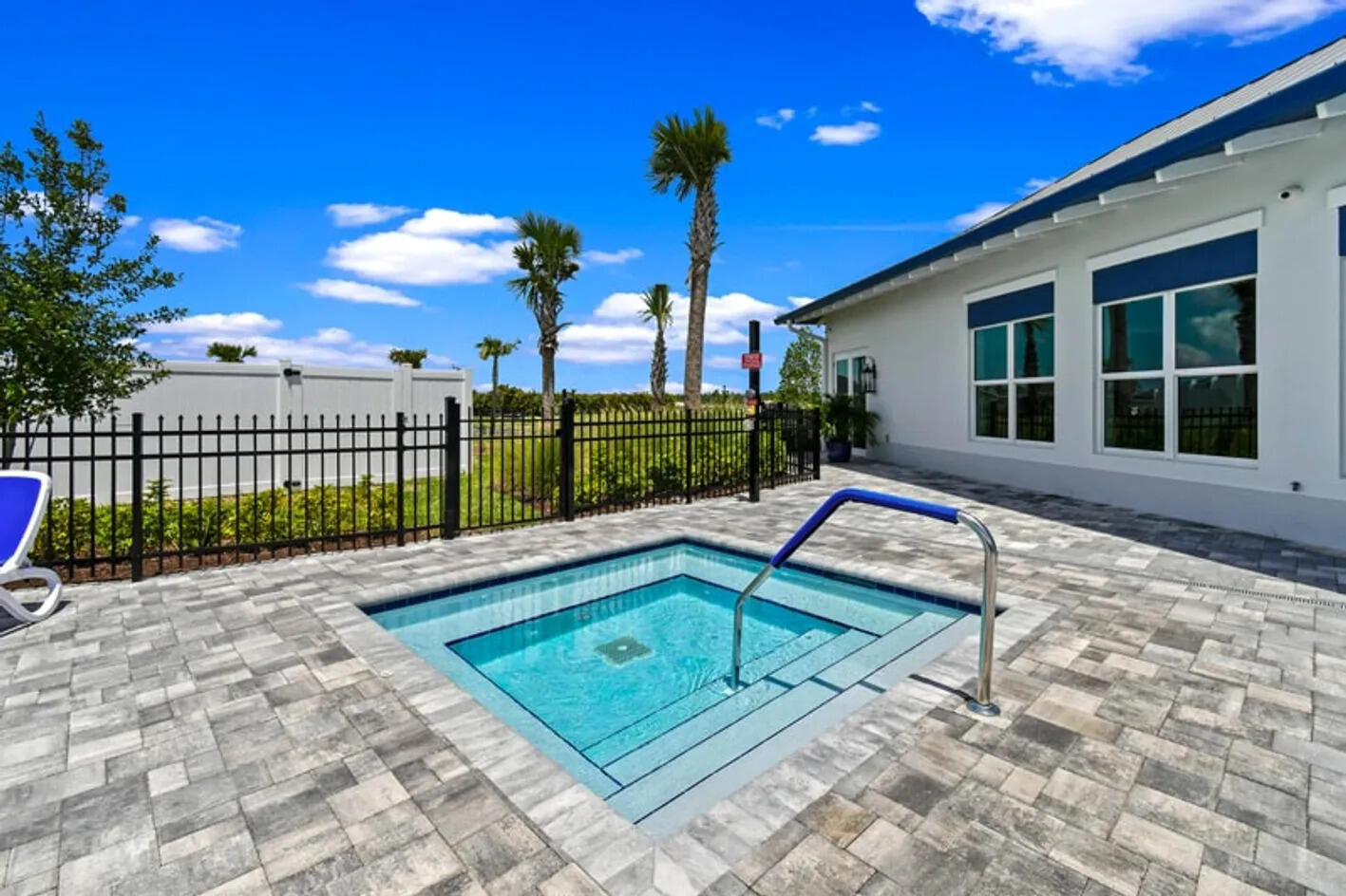 REPLAT OF VERANDA PRESERVE EAST - Residential Lease