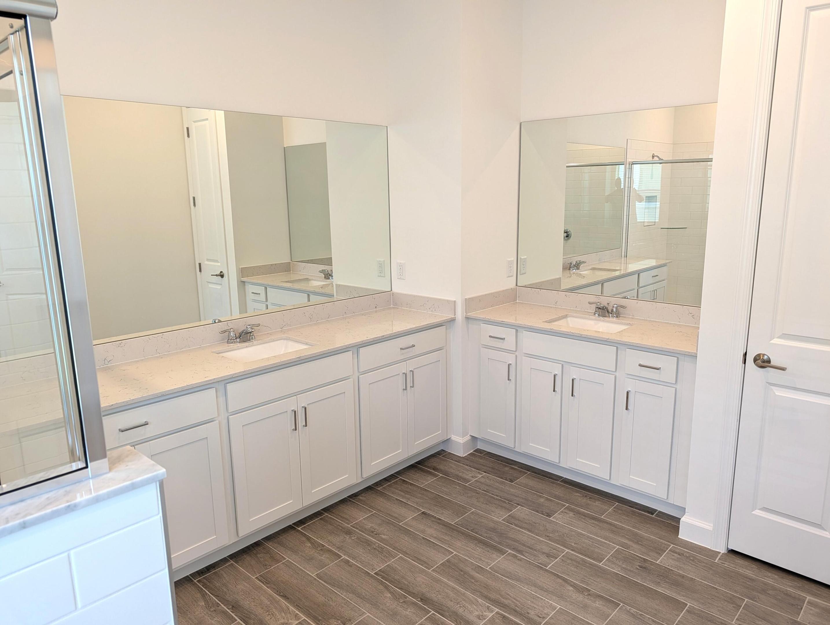 REPLAT OF VERANDA PRESERVE EAST - Residential Lease