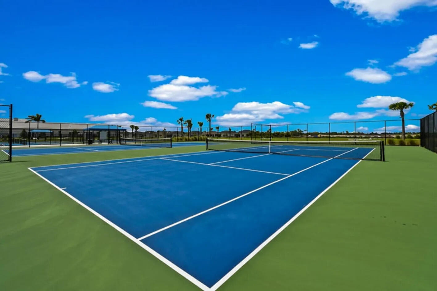 REPLAT OF VERANDA PRESERVE EAST - Residential Lease