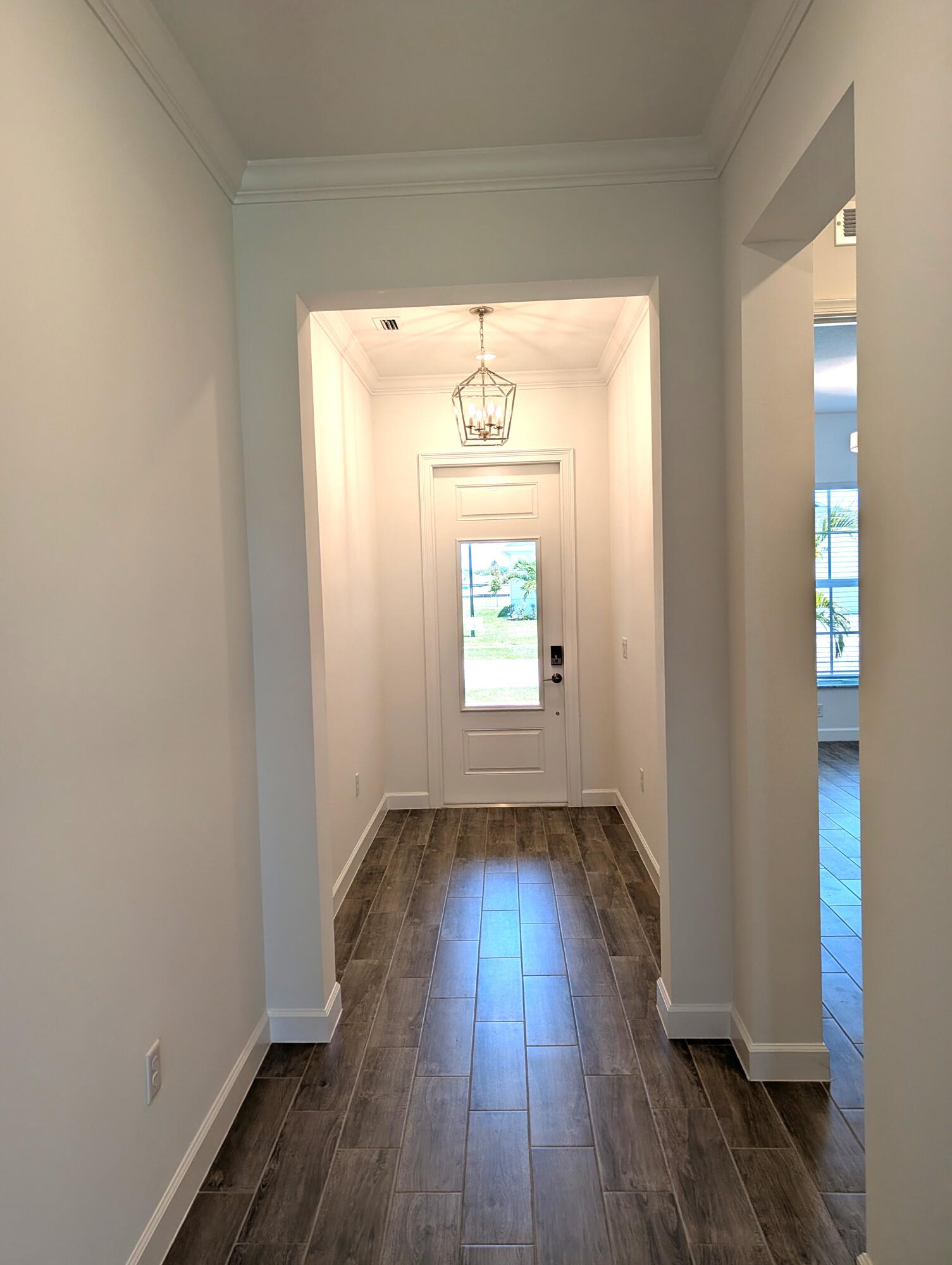 REPLAT OF VERANDA PRESERVE EAST - Residential Lease