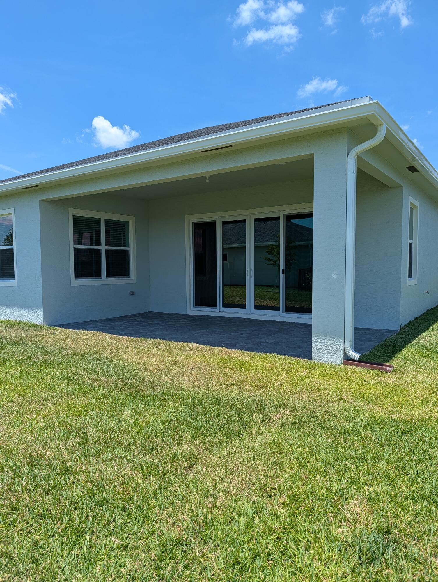 REPLAT OF VERANDA PRESERVE EAST - Residential Lease