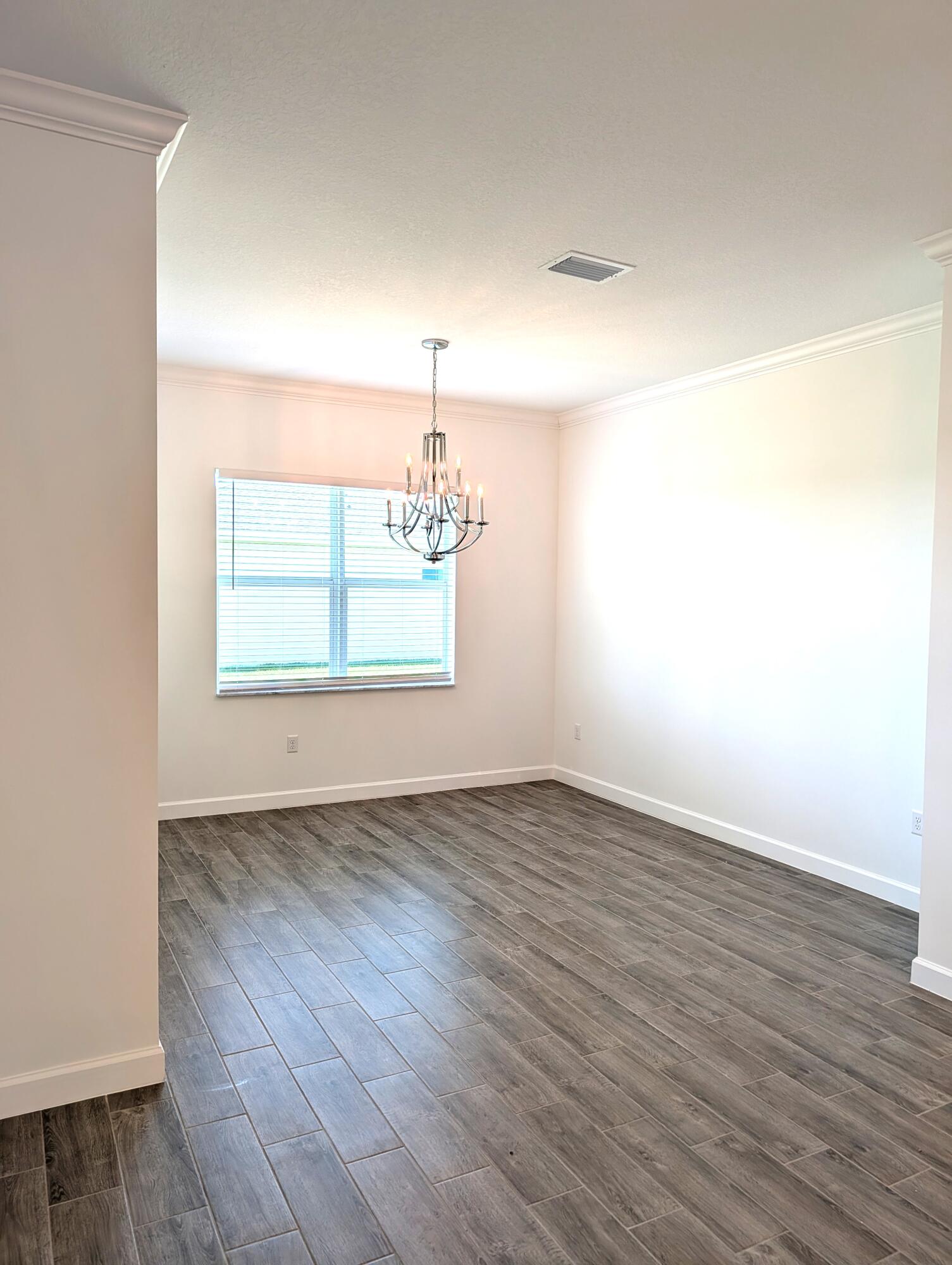 REPLAT OF VERANDA PRESERVE EAST - Residential Lease