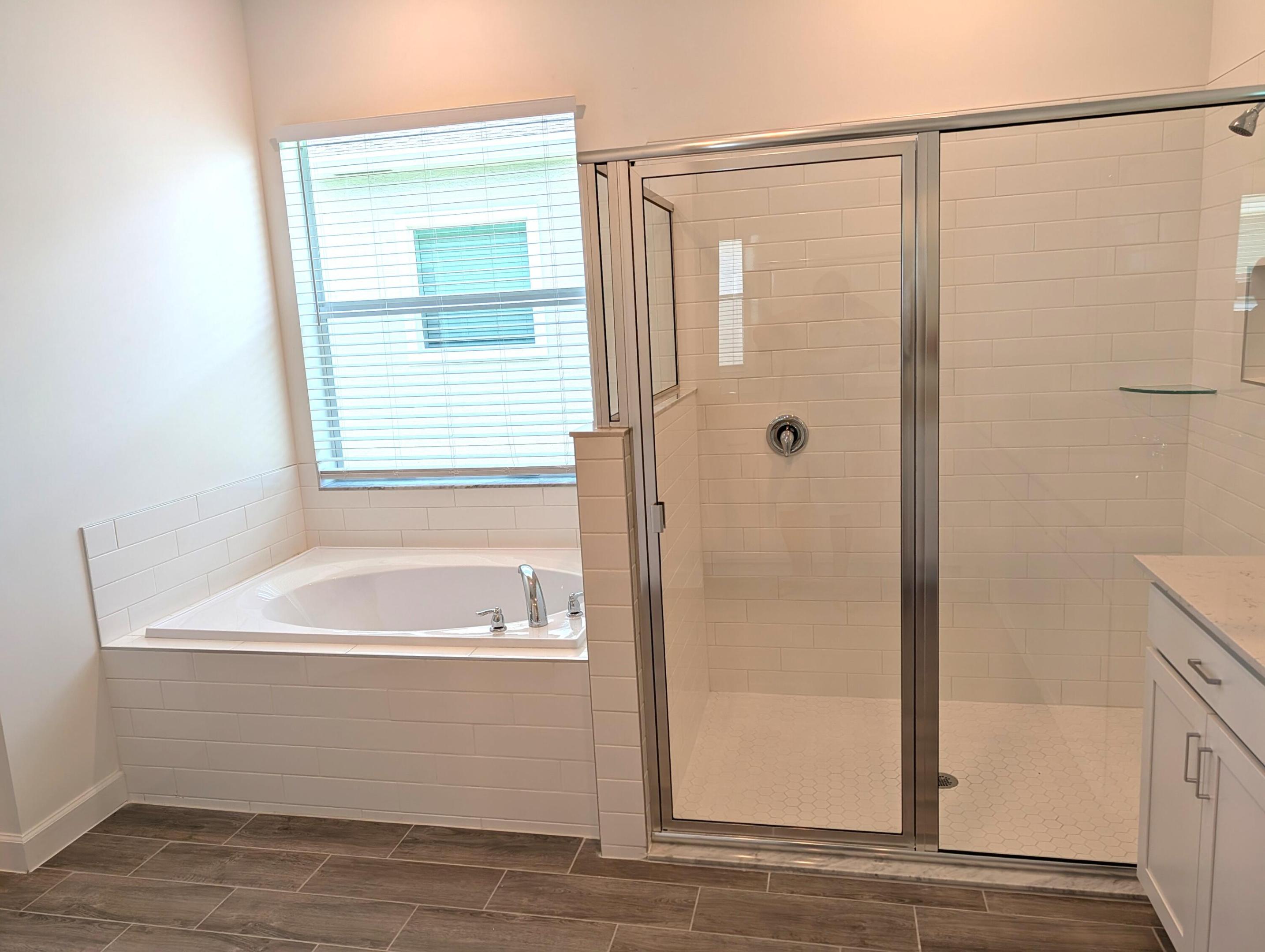 REPLAT OF VERANDA PRESERVE EAST - Residential Lease