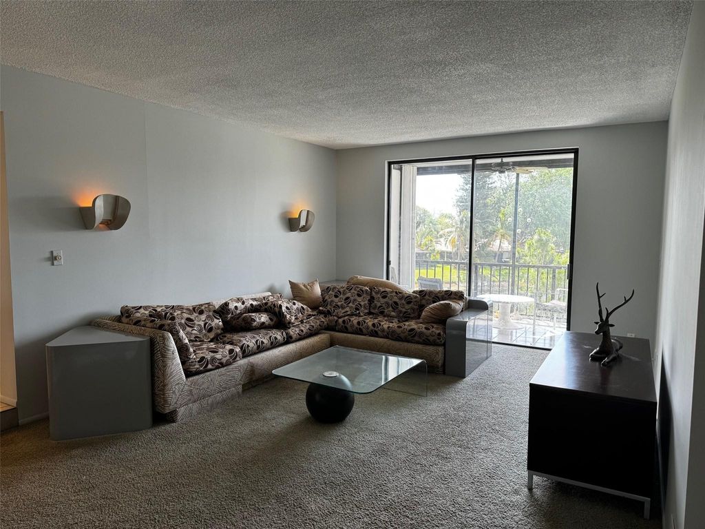 Photo of 3730 Inverrary Drive #3W, Lauderhill, FL 33319 (MLS # F10437580)